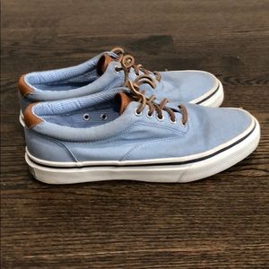 Men’s Sperry top-siders